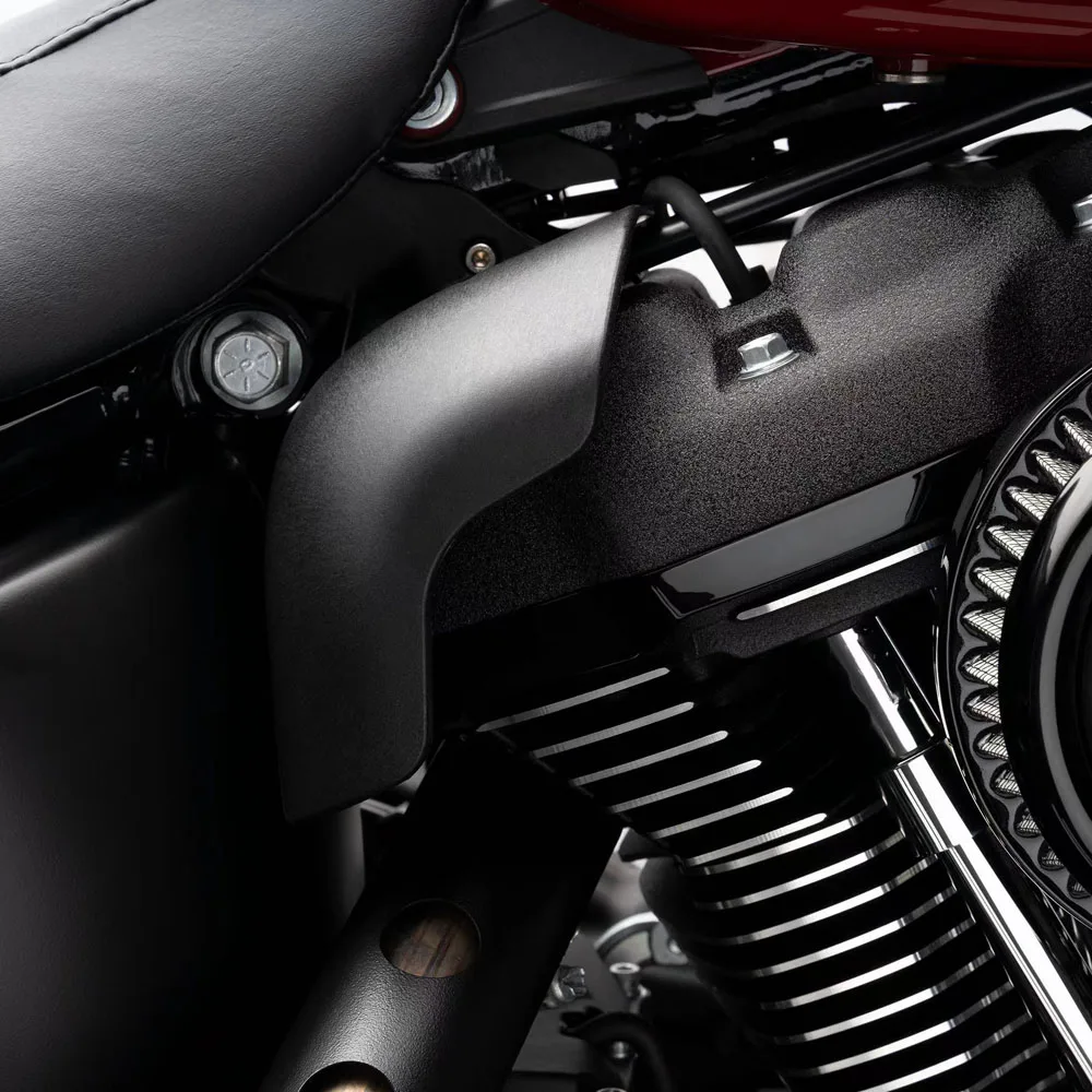 Фото Для мотоциклов Harley Softail Breakout, Street Bob, Fat Bob, Low Rider FXBR 2018-2024: Защитные кожухи от тепла и ветра для средней части рамы №3