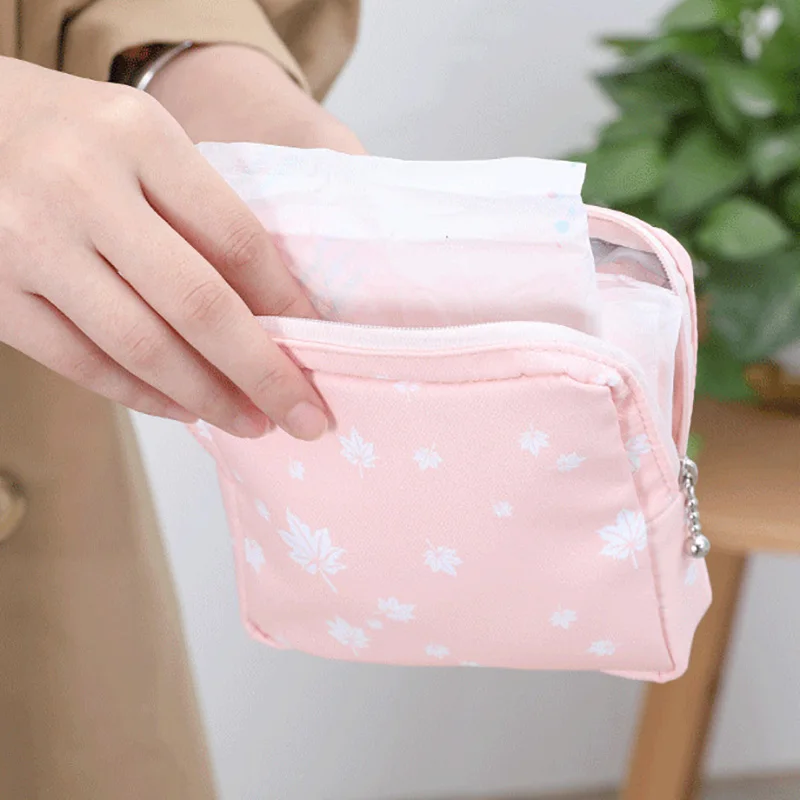 

Q Women Portable Sanitary Napkin Storage Bag Cotton Travel Makeup Storage Bag Literary Zipper Coin Purse Sundries Storage