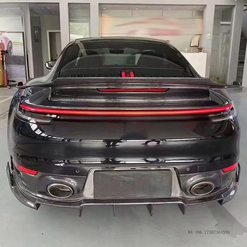 ГОРЯЧАЯ НОВИНКА: Комплект карбонового обвеса для Porsche 911 992 в стиле Chopard: передний и задний бамперы, боковые юбки, центральный сплиттер и аэродинамические накладки. (art.: 3920dc666dfb0) - 3920dc666dfb0