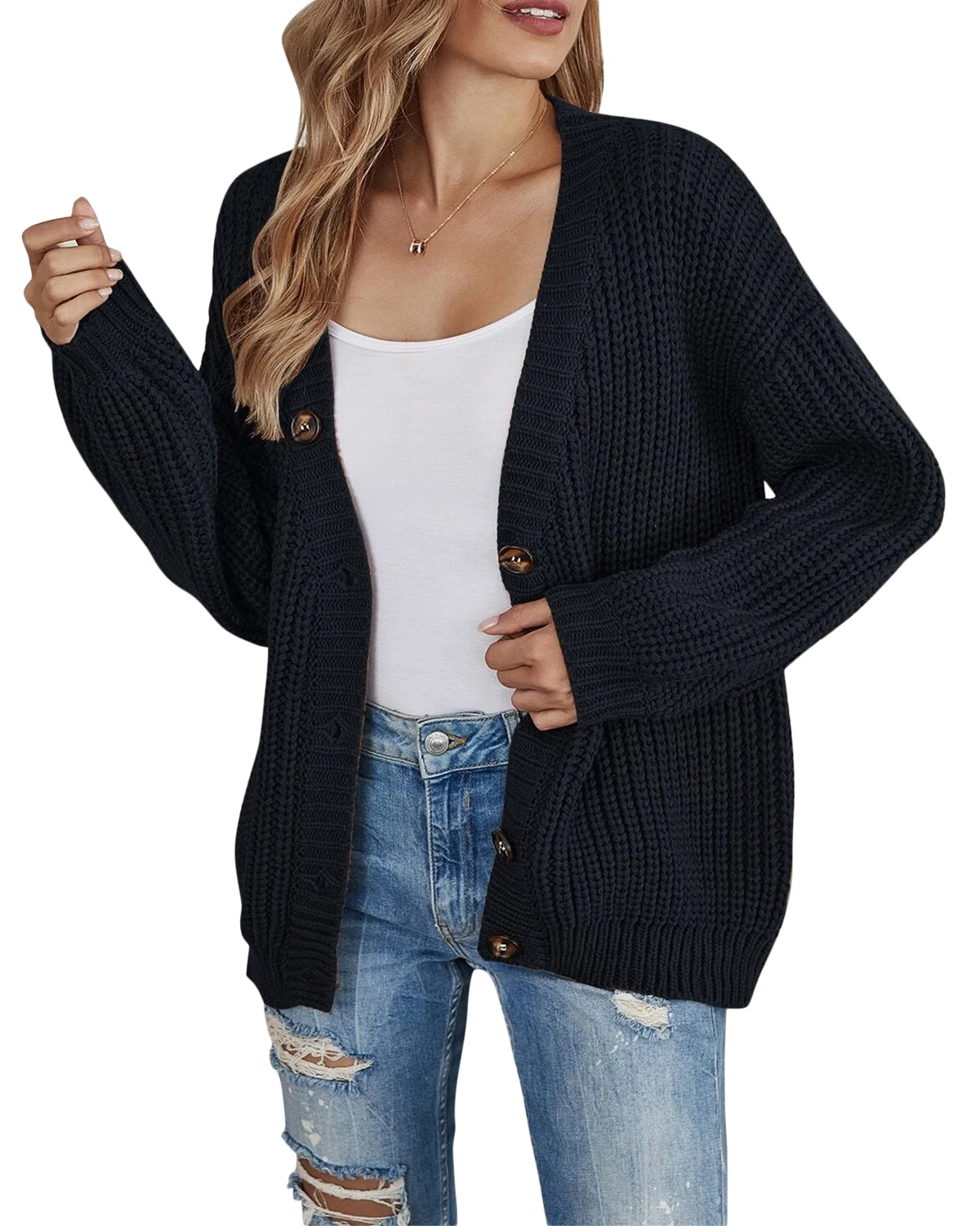 Рисунок 5 - Женский трикотажный кардиган на пуговицах