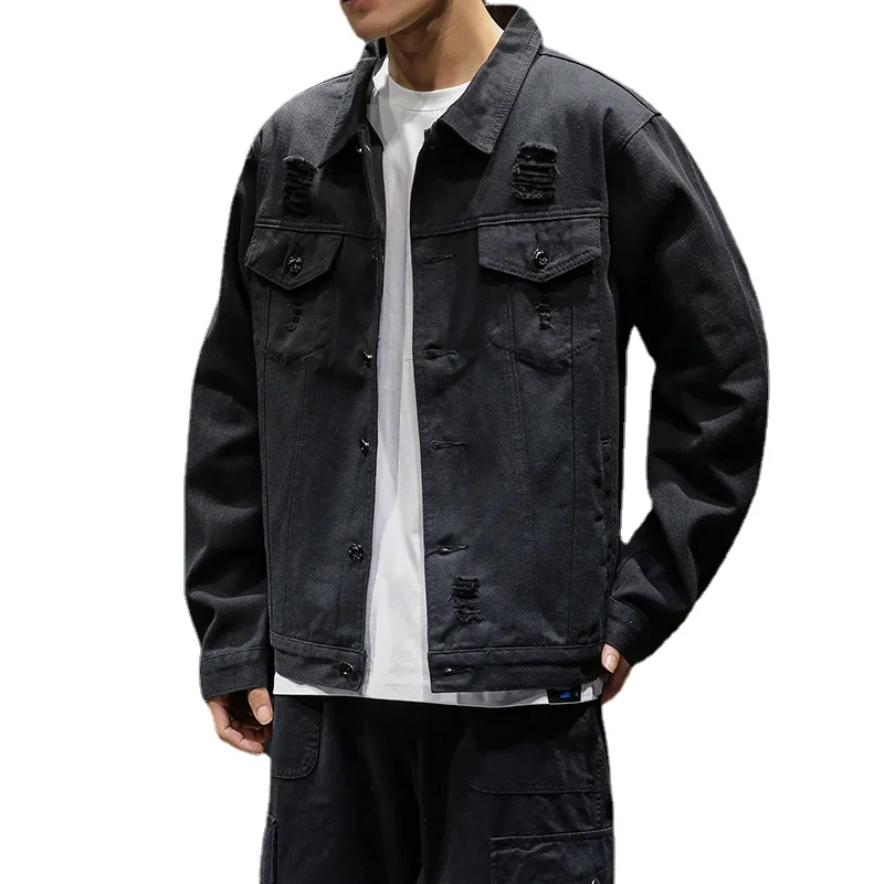 Мужская джинсовая куртка с дырками светло-голубая повседневная из денима