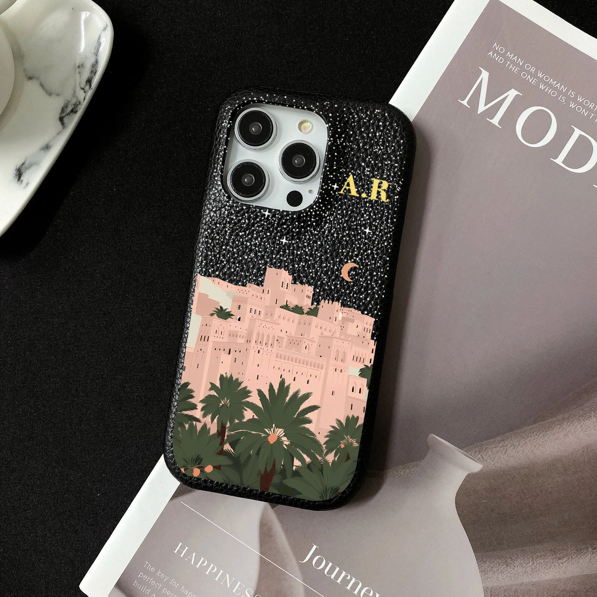 Персонализированный кожаный чехол с именем для iPhone 16 15 14 13 12 11 Pro Max Plus