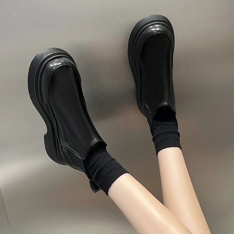 

2023 top quality genuine leather shoes women ankle boots round toe square heel platform shoes ladies Chelsea boots