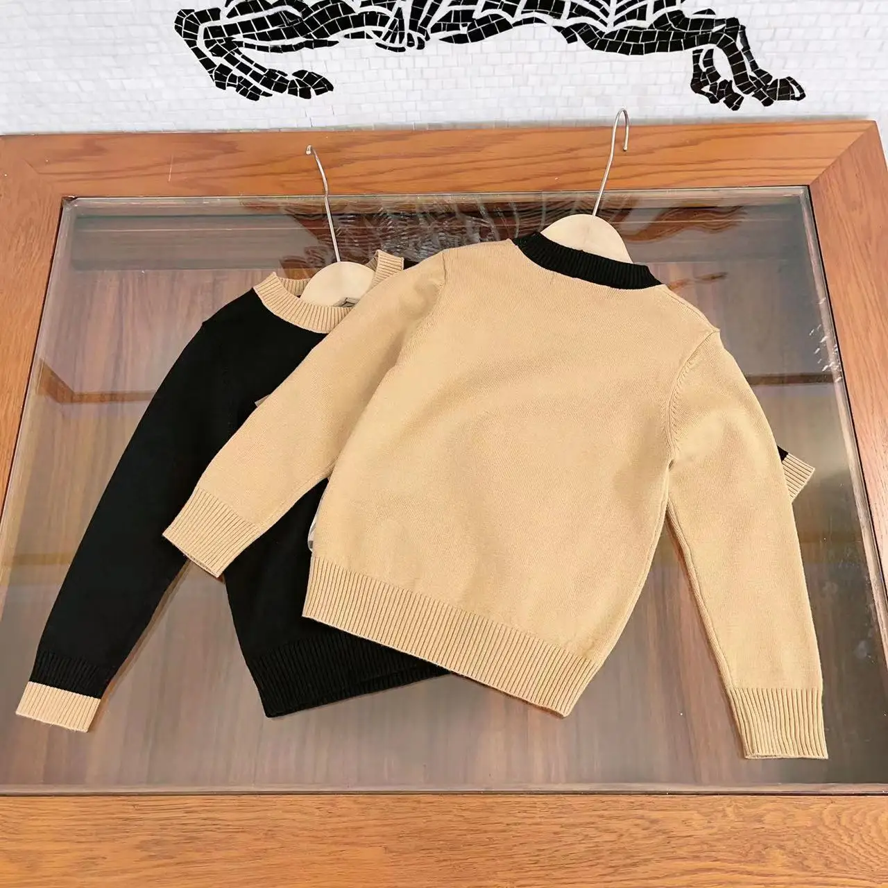 

Легкая Роскошная детская одежда 2022 Модный осенне-зимний новый детский Простой повседневный спортивный свитер, модный