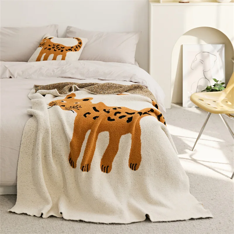 

CHAUSUB Cute Knitted Blanket Soft Feather Yarn Throw Bedspread on the Bed Sofa Cover for Home Decor 130x160cm Blankets Cushion