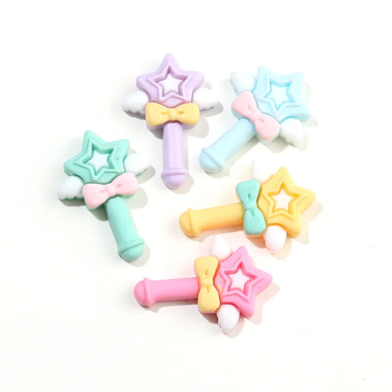 

Кавайная мультяшная волшебная палочка из смолы с плоским основанием, кабошон «сделай сам», искусственная пластырь, изготовление ювелирных ...