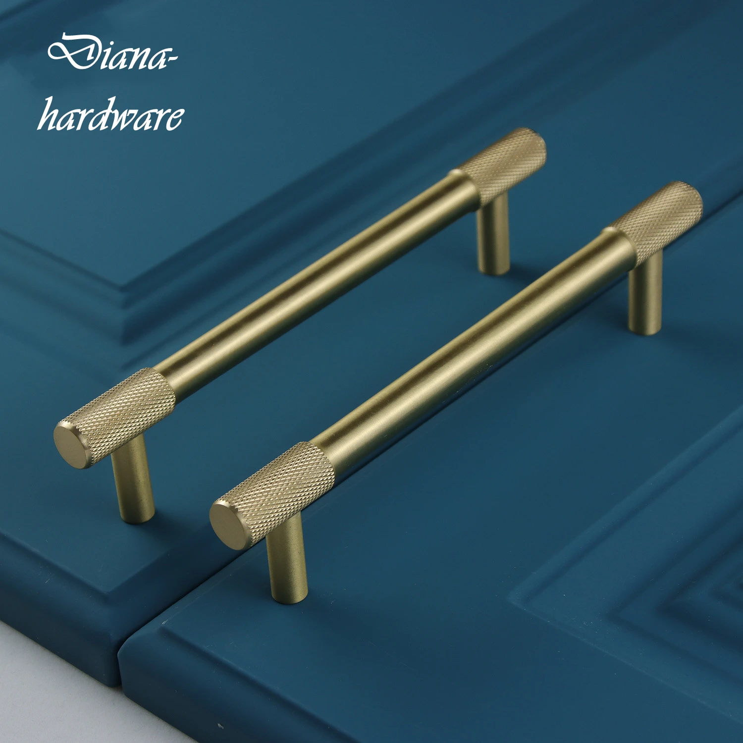 

Роскошная сатиновая латунь с обе стороны накатанная/текстурированная ручка Золотая для шкафа Ручка кухонный шкаф дверные ручки