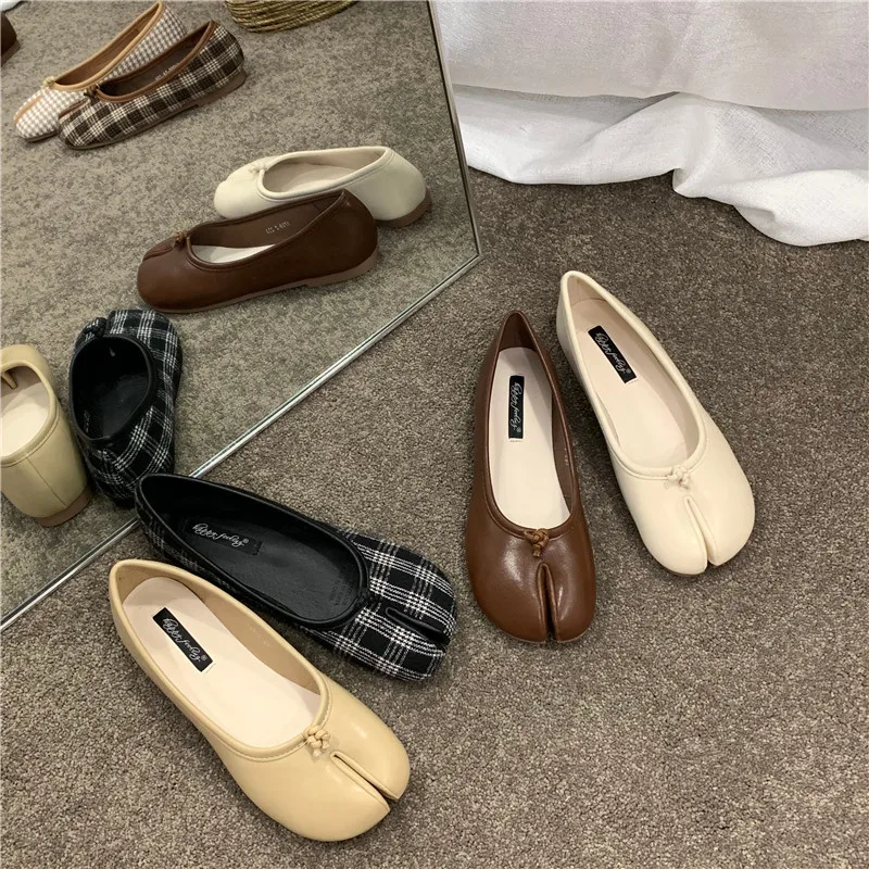 Tabi ninja shoes woman microfiber leather comfy flats split toe slippers soft bottom loafers solid brief ladies moccasins 35-40