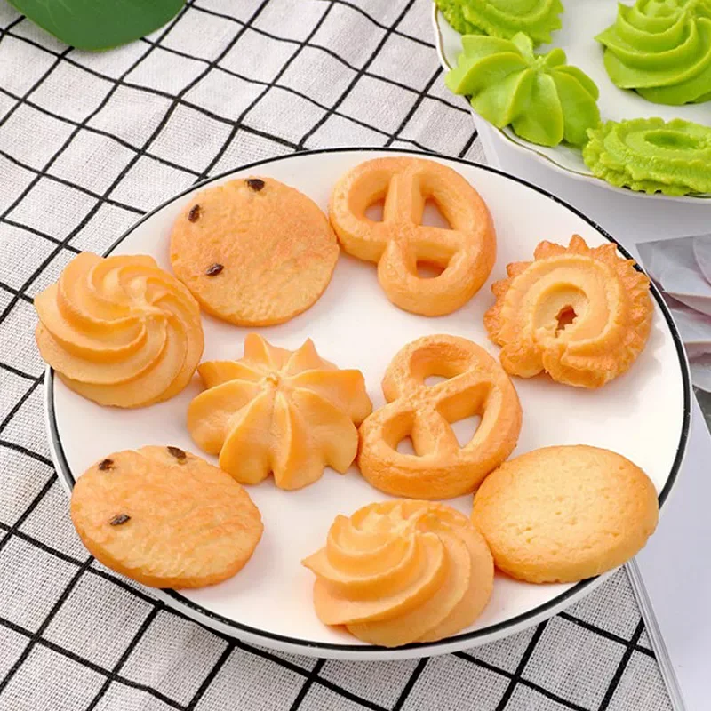 

NEW2022 1Pc Artificial Cookie Faux Cookie Model Home Simulation Biscuit Food Dessert Baking Kitchen Decoration Table Window Prop