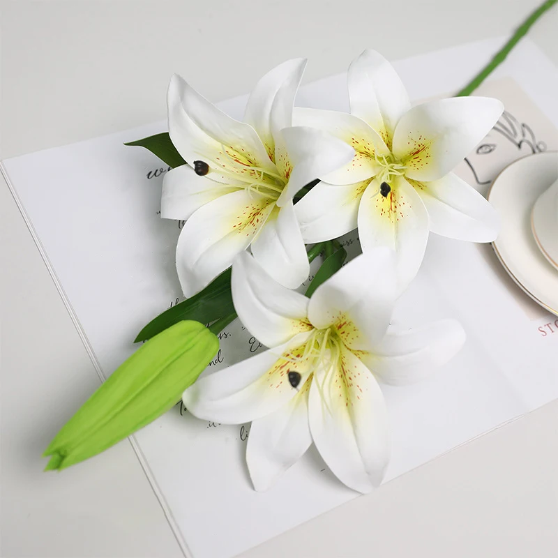 

Искусственные лилии из ПВХ, 4 штуки