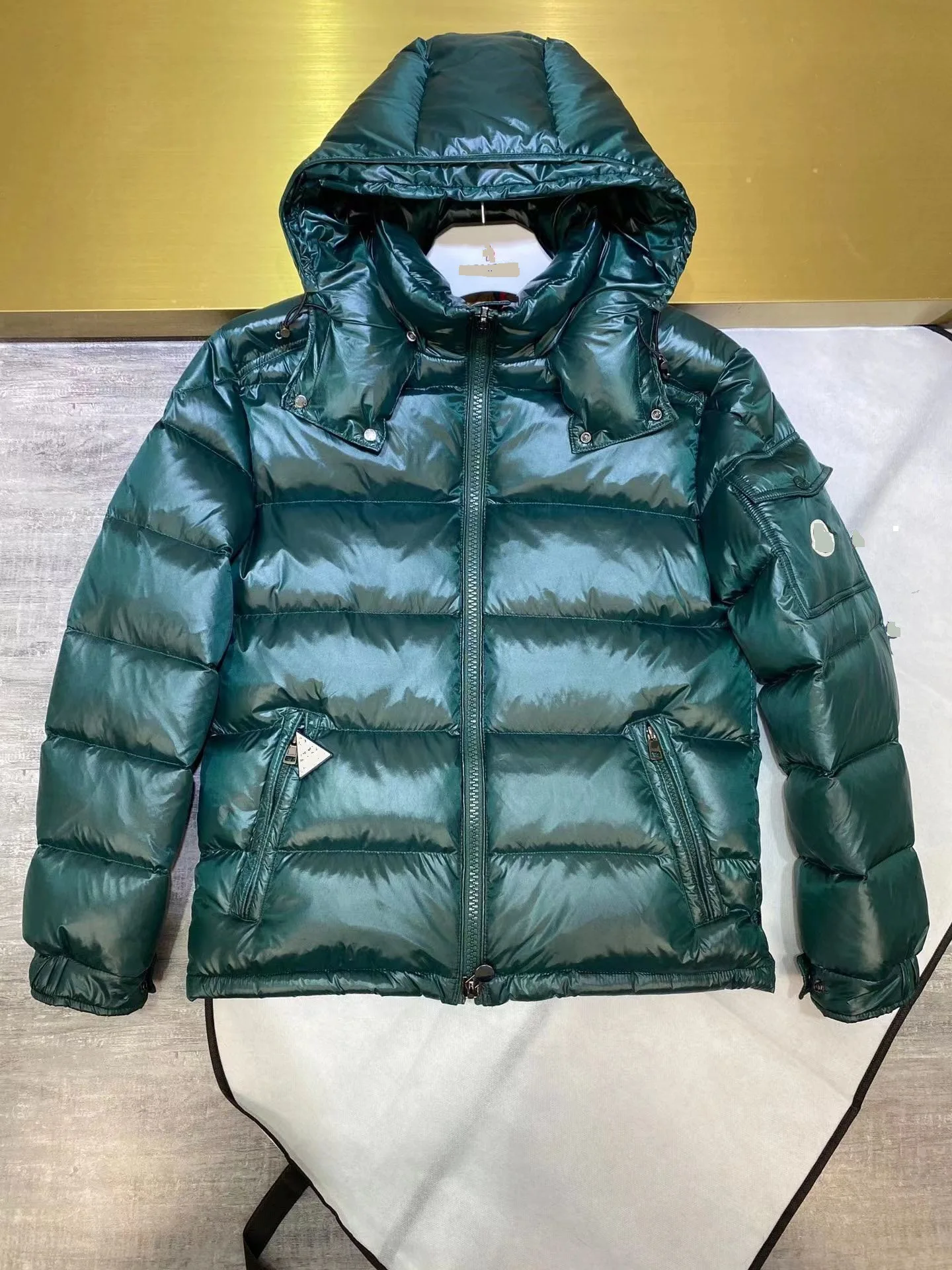 Winter down jacket men and women of the same style thickened new short trend hooded winter warm coat