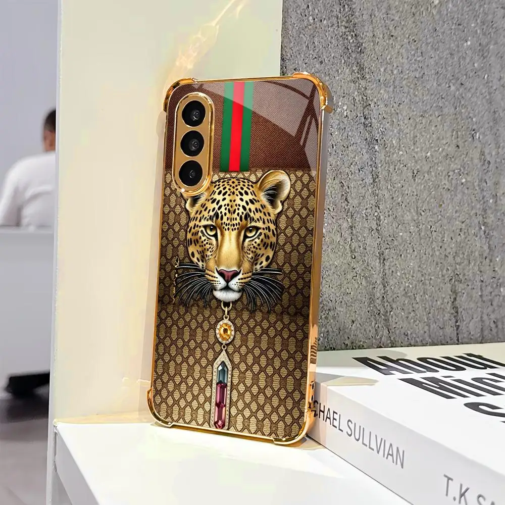 Фото Элитный чехол Leopold из стекла и ТПУ QHD для Samsung Galaxy S26 S25 S24 S23 S22 S21 FE, Ultra, Plus, ударопрочный №3