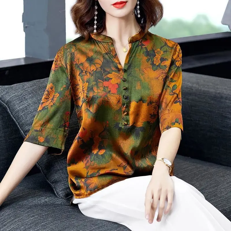 

2023 Chinese traditional hanfu blouse women elegant qipao top stand collar blouse retro floral daily tangsuits blouse a781
