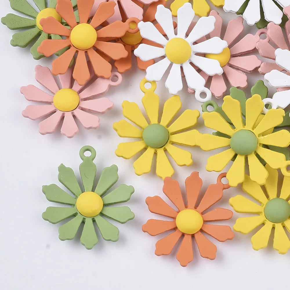

20pcs Spray Painted Alloy Daisy Pendants for Flower Earring Bracelet Necklace Fashion Jwelry DIY Making Crafts Decor Accessories