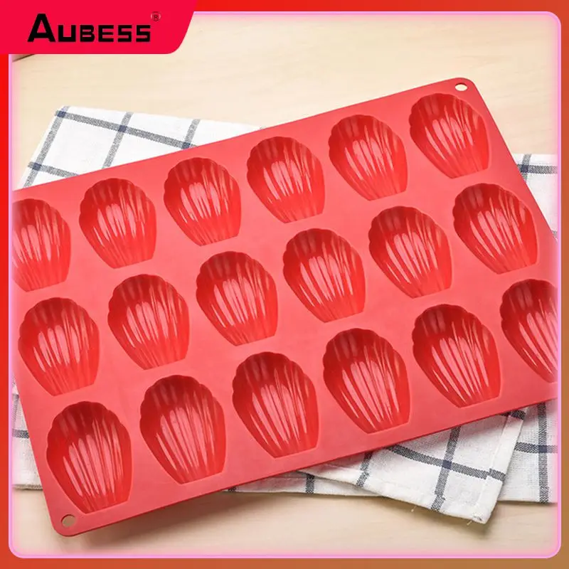 

2/4/5PCS Mini Silicone Cake Mould Bpa-free Non-sticky Biscuits Bakeware Tools Easy To Release Food Grade Kitchen Baking Tool 3d