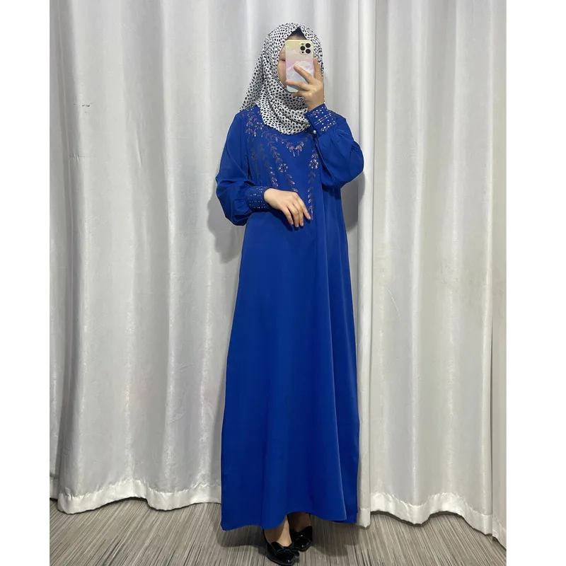 

Muslim Modest Maxi Dress Women Diamond Embroidered Long Robe 2023 New Elegant Islam Clothing Eid Dubai Abaya Kaftan Morocco Gown