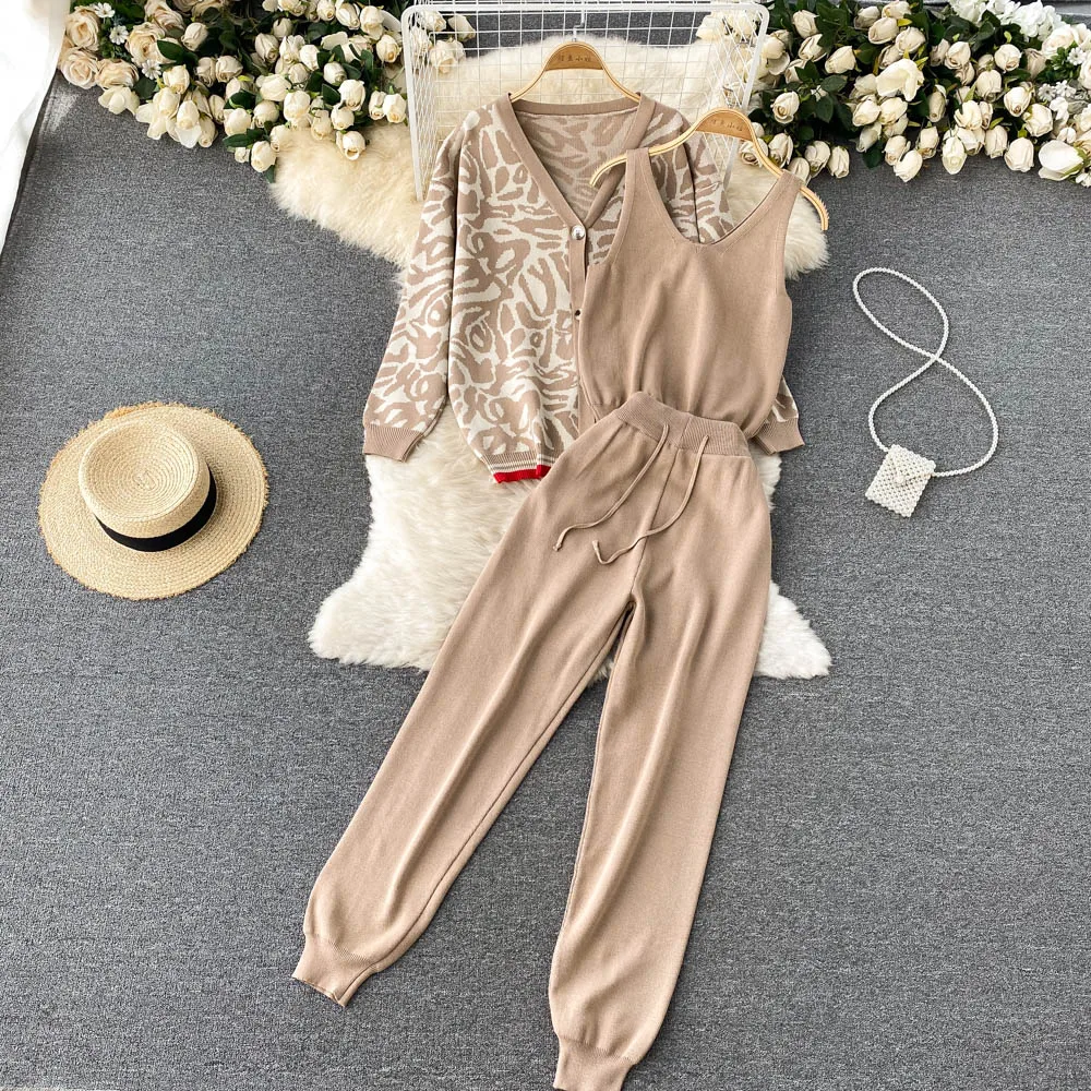 

Casual knitted suit women loose all-match cardigan jacket slim-fitting vest with high waist trousers fashion three-piece suit