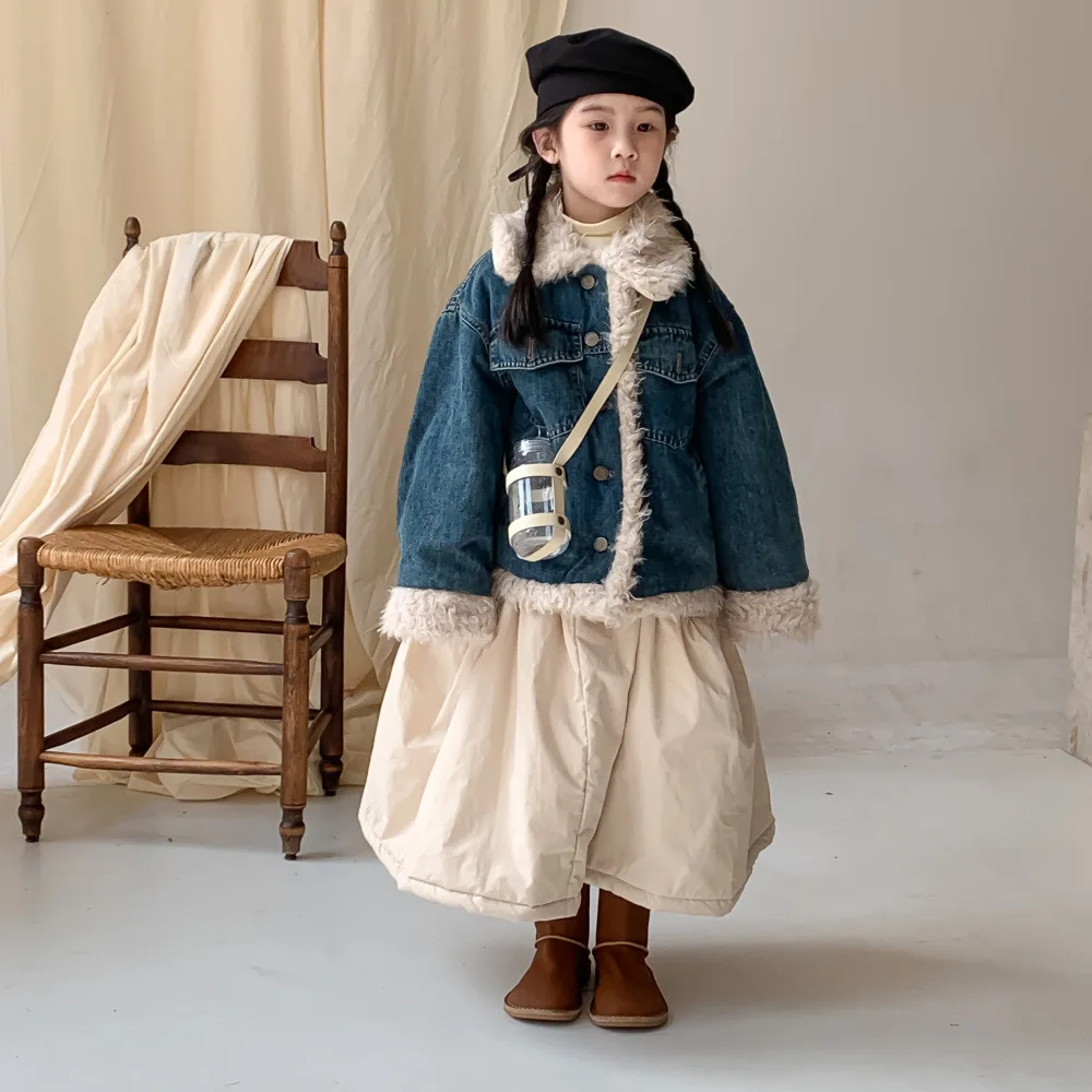 

Куртка детская зимняя из хлопка и флиса, с отложным воротником и длинным рукавом