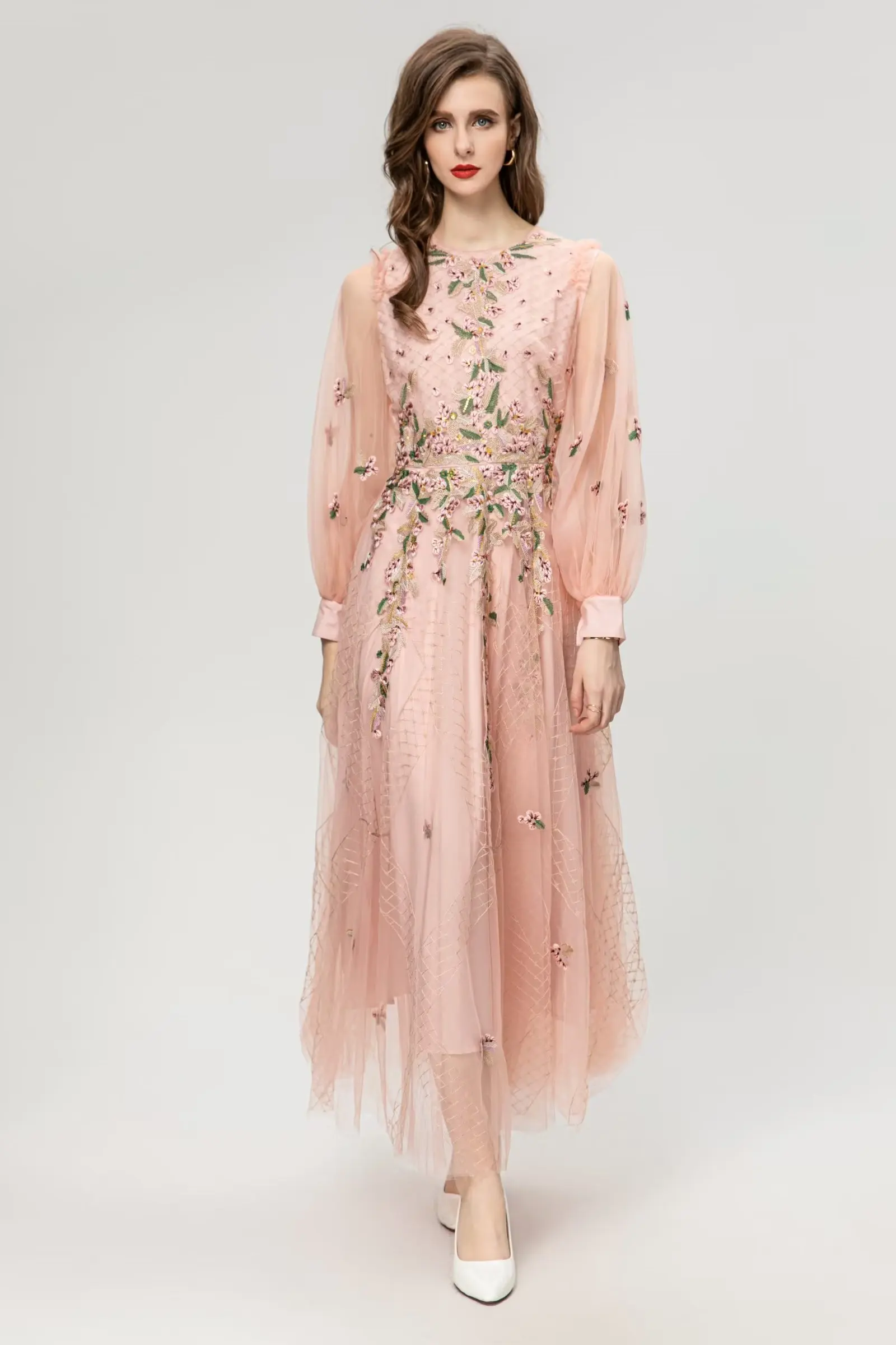 

Bohemian Holiday Party Round-Necked Long-Sleeved Autumn Women 2023 Heavy Yarn Embroidered Wooden Ear Dress