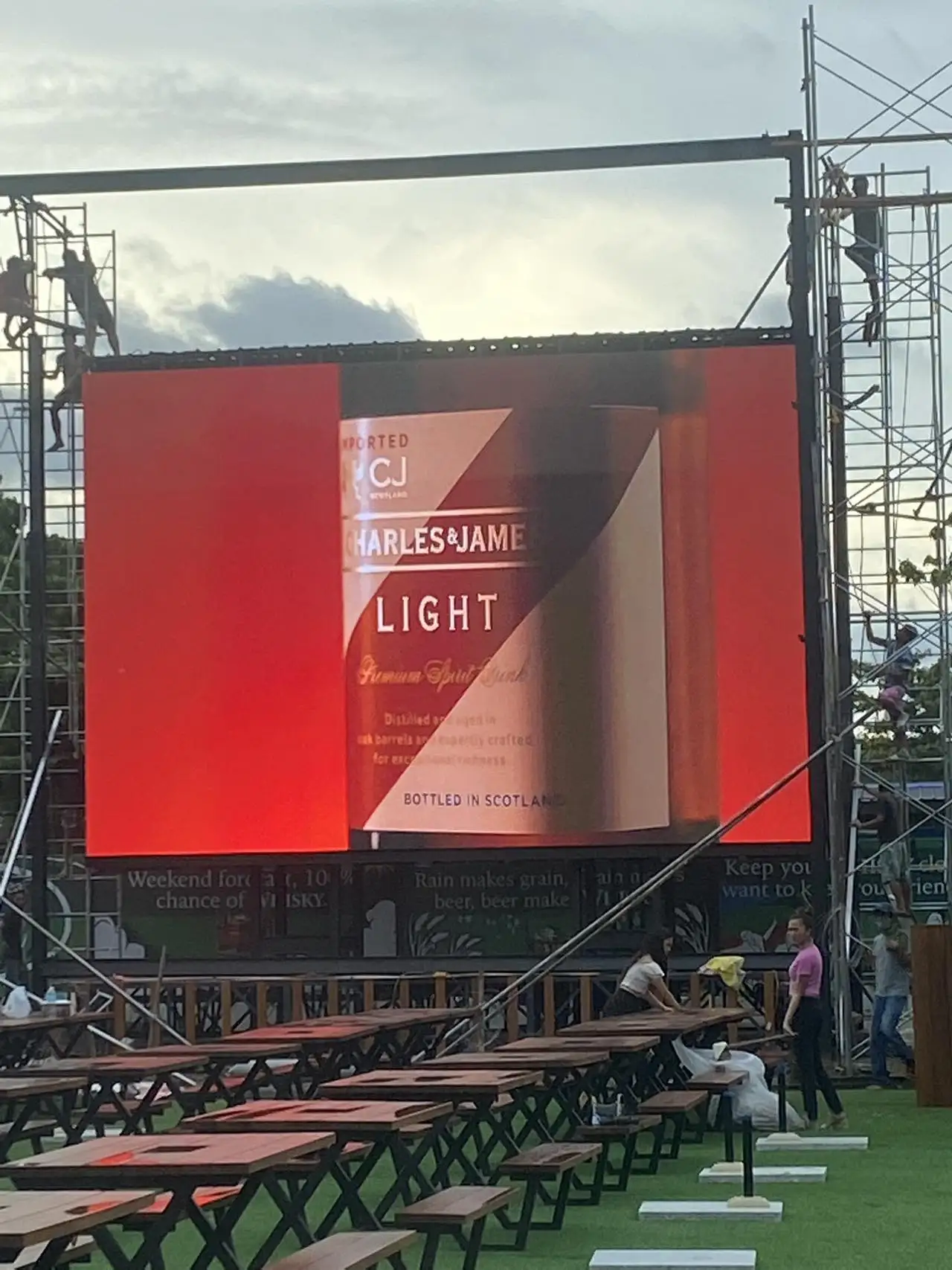 Фото Светодиодный экран для помещений P2.6 P2.9 P3.9 P4.8 P1.9, аренда LED-дисплеев, панели для мероприятий, внутренние и наружные экраны №4