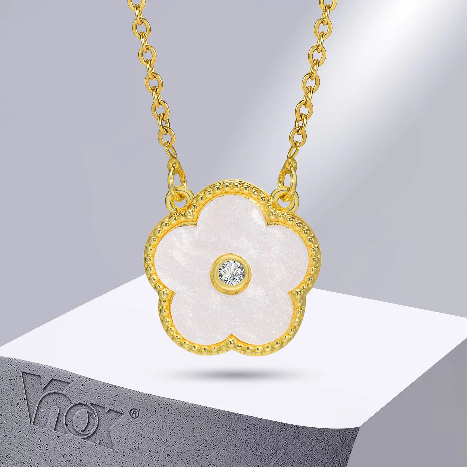 

Vnox Delicate Flower Necklaces for Women Girls, 18K Gold Color Chain with Elegant Flowers Pendant Collar, Party Gifts for Her