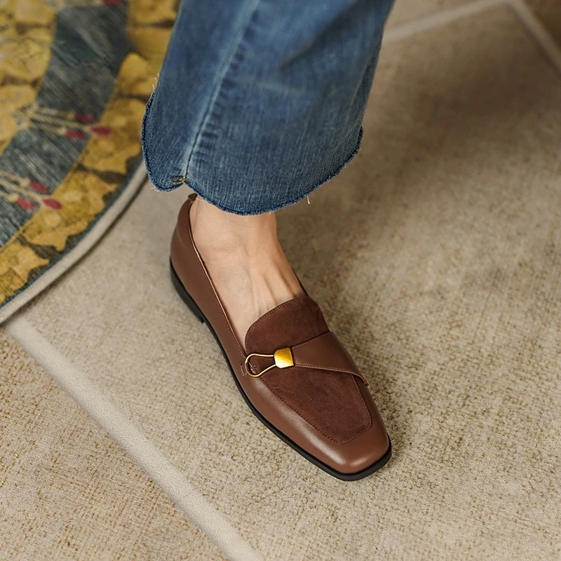 

French Retro Small Leather Shoes Women 2022 Spring New Square Head All-match Low Thick Single Shoes Color Matching Loafers Women