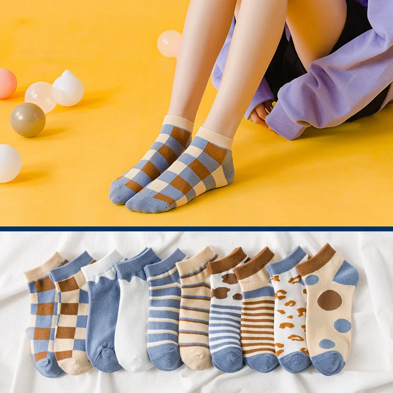 

10 Pairs/Lot New Fasion Socks Women Pack Cute Bear Flower Stripe Printed Sox for High Shool Girls Soft Breathable Dropshipping