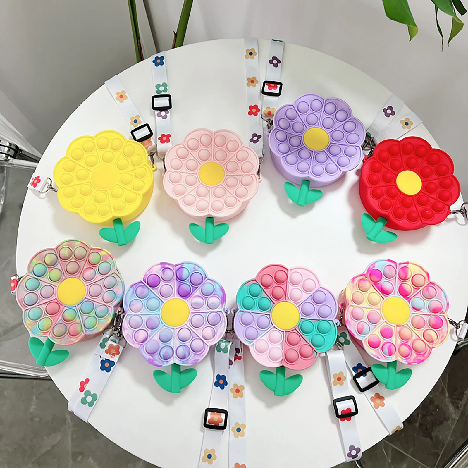 

New Round Coin Purse Keychain Pendant Cartoon Bag Charm Fingertip Push Bubble Fidget Toys Decompression Kids Toy Gift