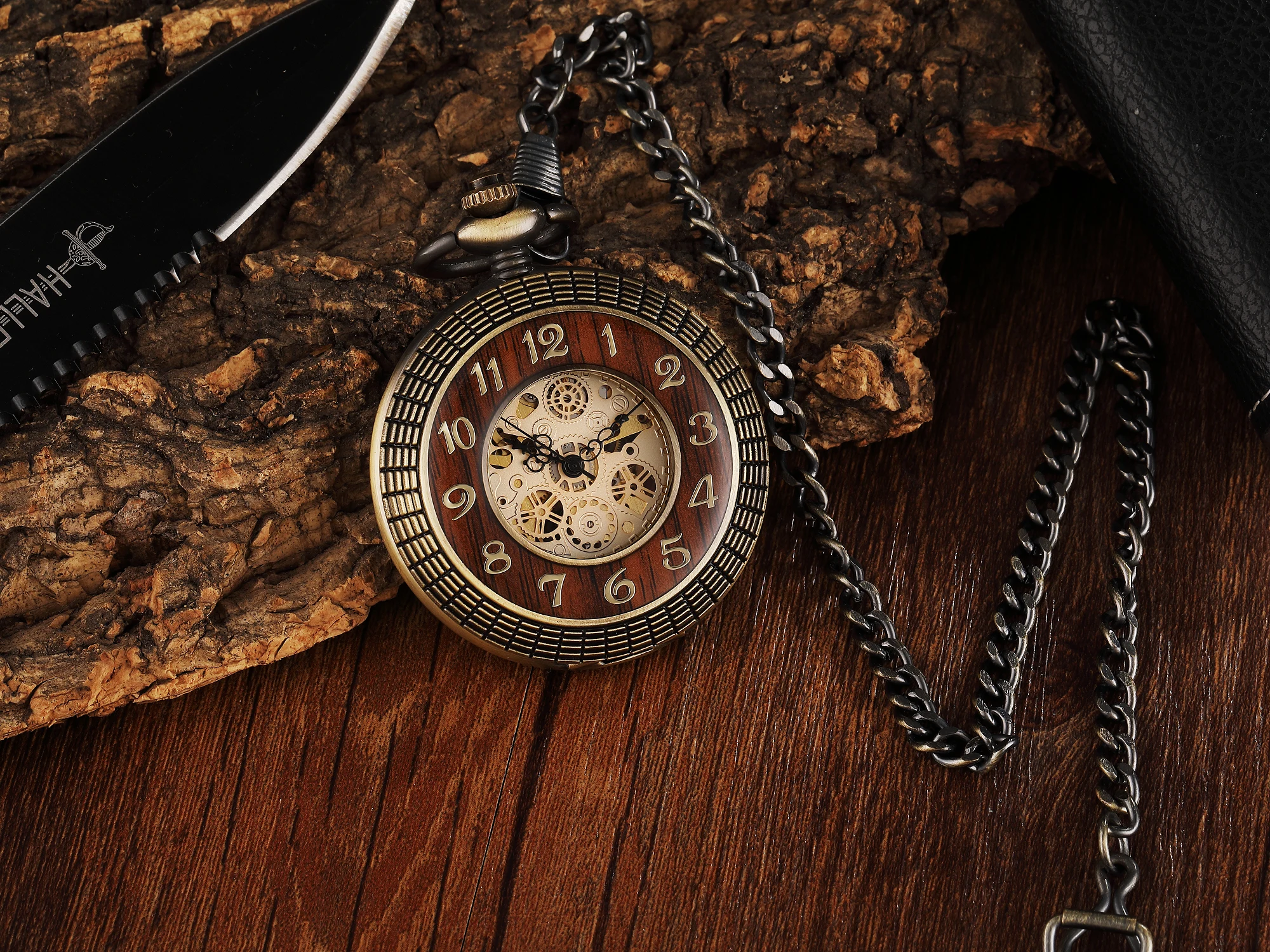 Vintage Roman Number Hand-Winding Watch creative carving flower Mechanical Pocket Watch Chains Pendant Man Women Gifts 2023