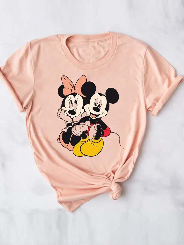 

Женская футболка с коротким рукавом и принтом Микки Мауса