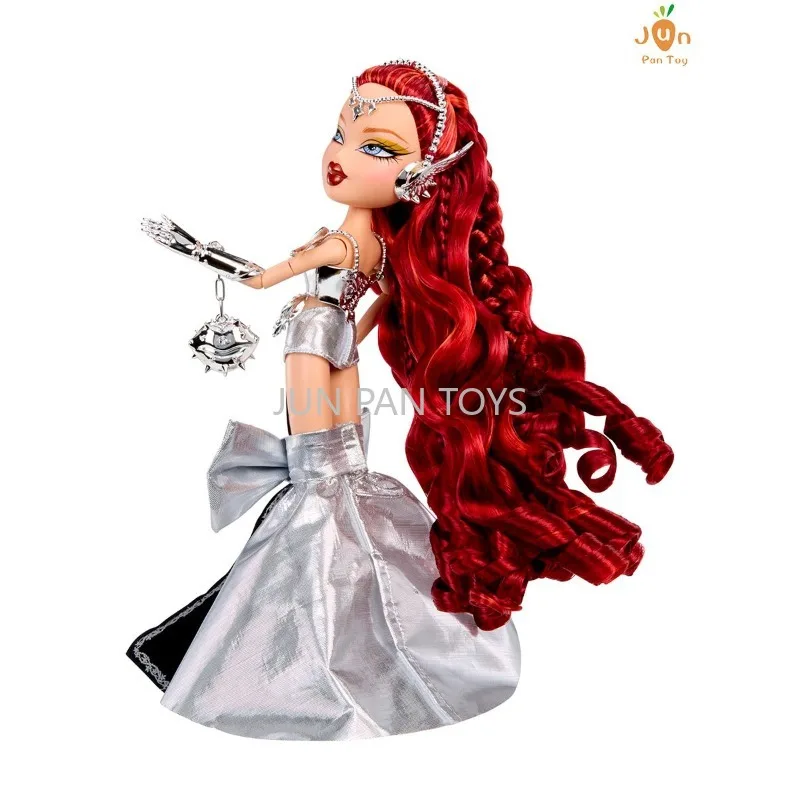 Фото Оригинальный браслет Bratz Charmz с фигурками Кло, Джейд, Саша, Язмин, коллекционный шарм Bratzaversary 2026 Gaia Fashion Doll, подарок для девочек и детей №4