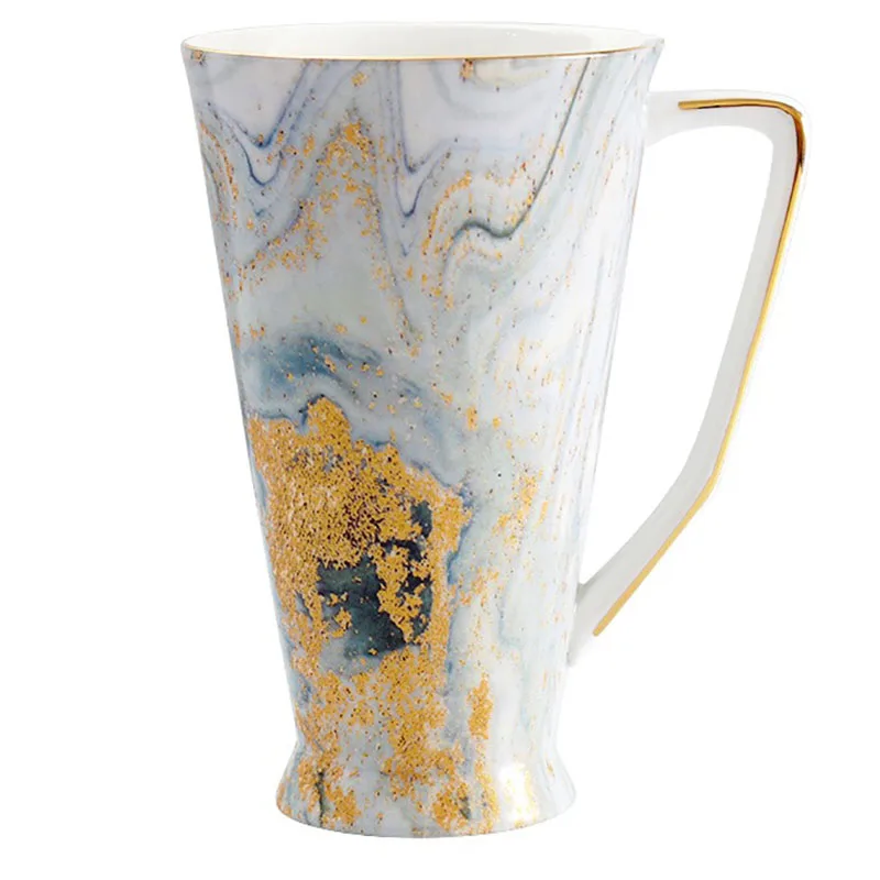 

Mugs Aesthetic Ceramic Cups Creative Girl Heart Milk Mug with Spoon Gold Coffee Cups Water Mug Drinkware Breakfast Cup Gifts