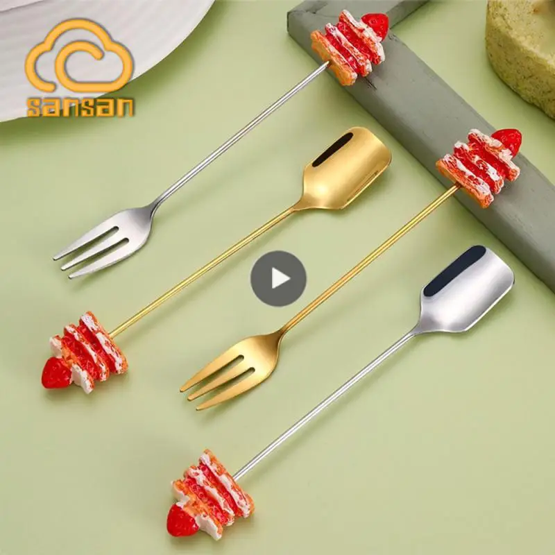 

Маленькая вилка для еды, металлическая вилка для десертов в форме мультяшного торта, вилка для фруктов из нержавеющей стали