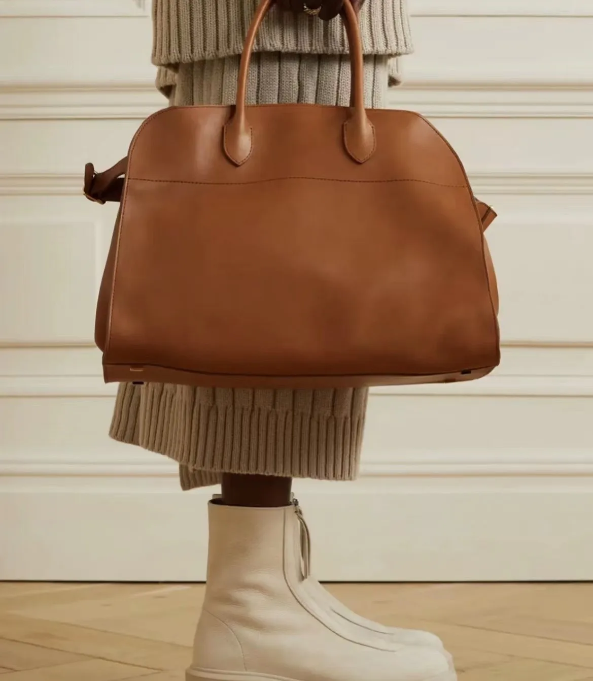 

2023 Luxury real leather bag Margaux15 Handbag Cowhide High-Capacity Commuter women's Bag the Suede Row Soft bags for women