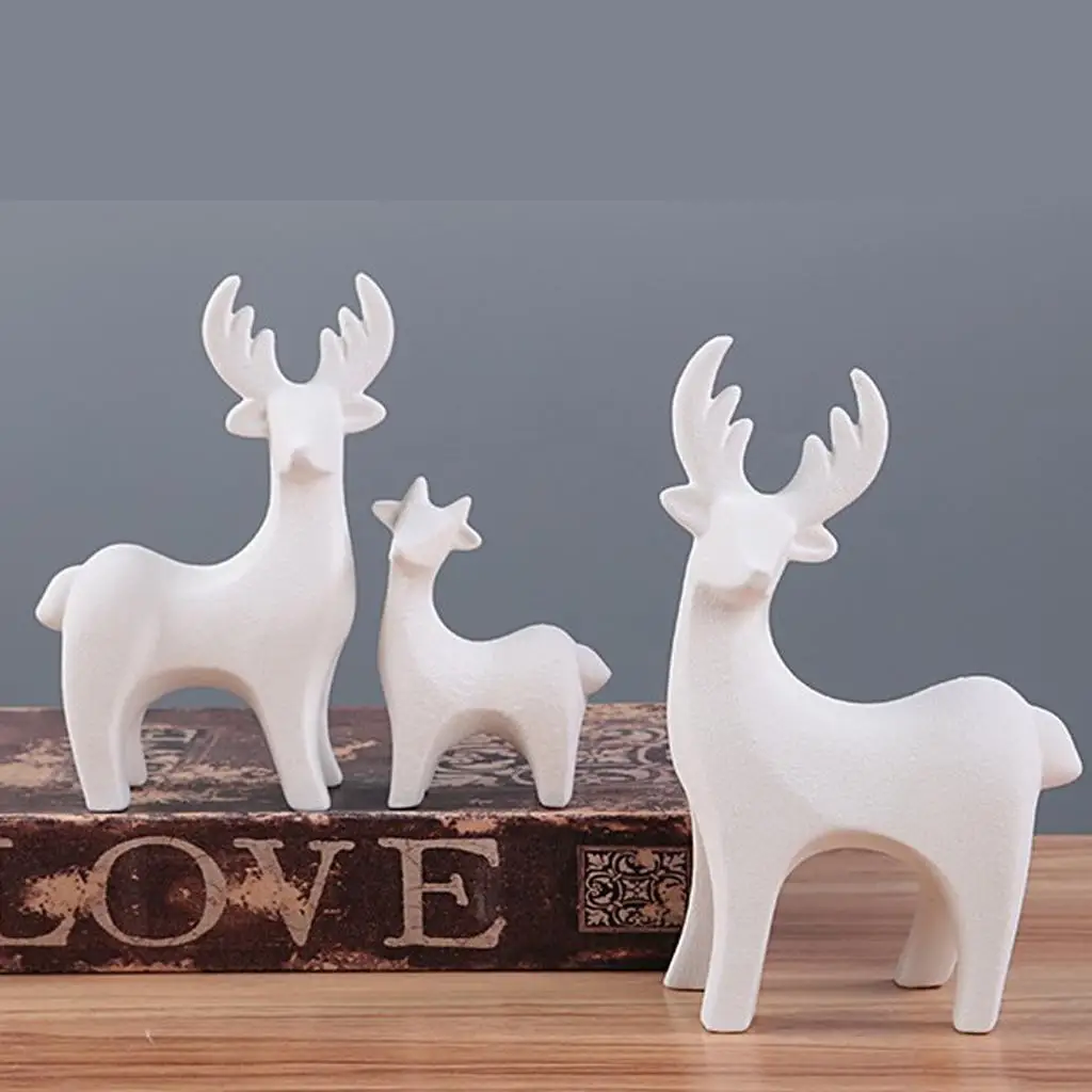 Фигурки белого оленя в шахматном порядке украшение фигурка животного стола