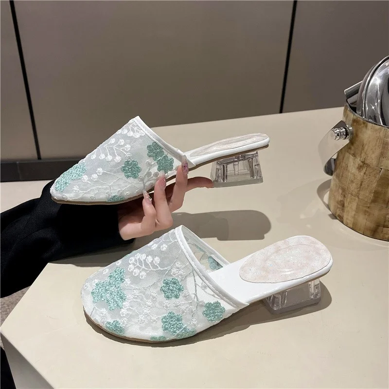 Shoes for Women 2023 Summer Mesh Breathable Women's Slippers Ethnic Embroidery Closed Toe Slippers Comfort Square Heel Sandals