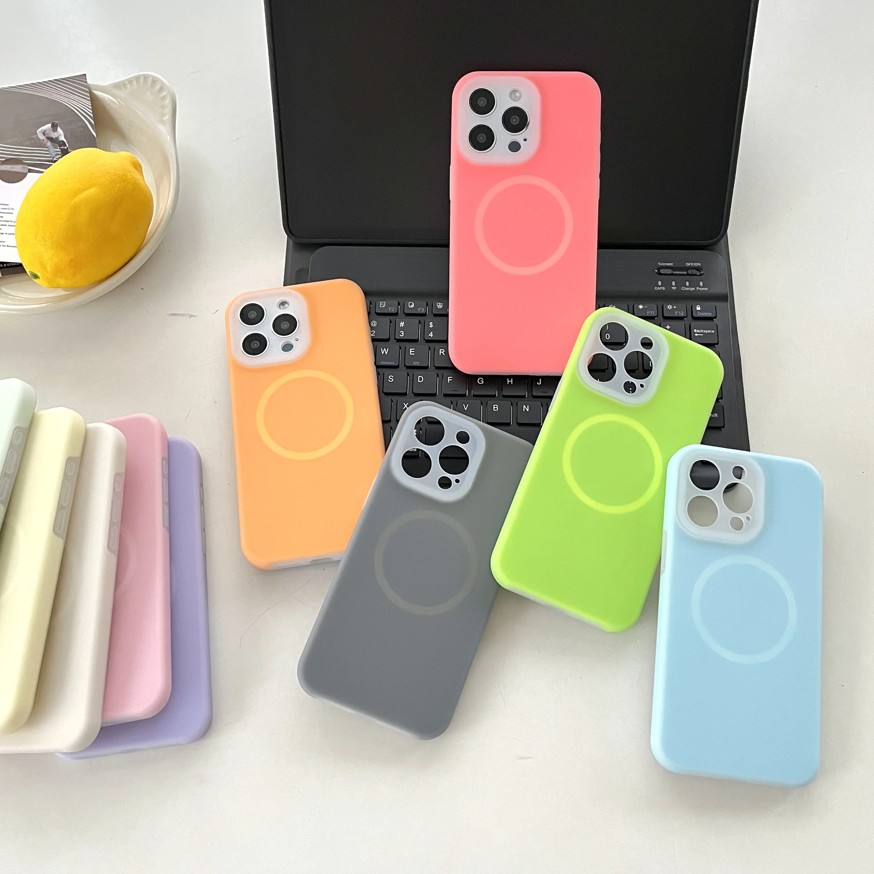 Мягкий силиконовый Магнитный чехол для iPhone 16 Pro Max 15 14 13 11 защитный камеры Magsafe