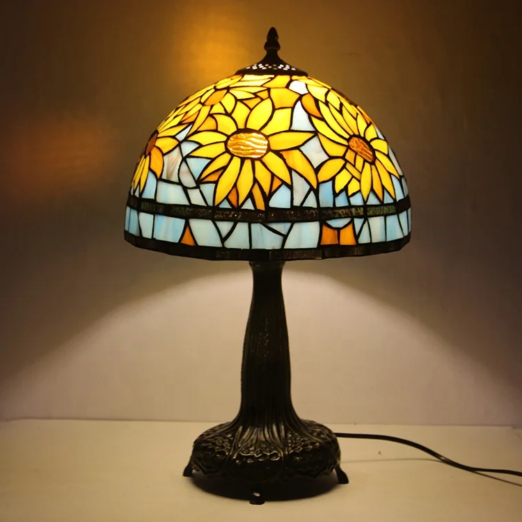 

LongHuiJing 12 Inch Handcrafted Sunflower Lampshade Desk Light Stained Glass Table Lamps With Zinc Alloy Base