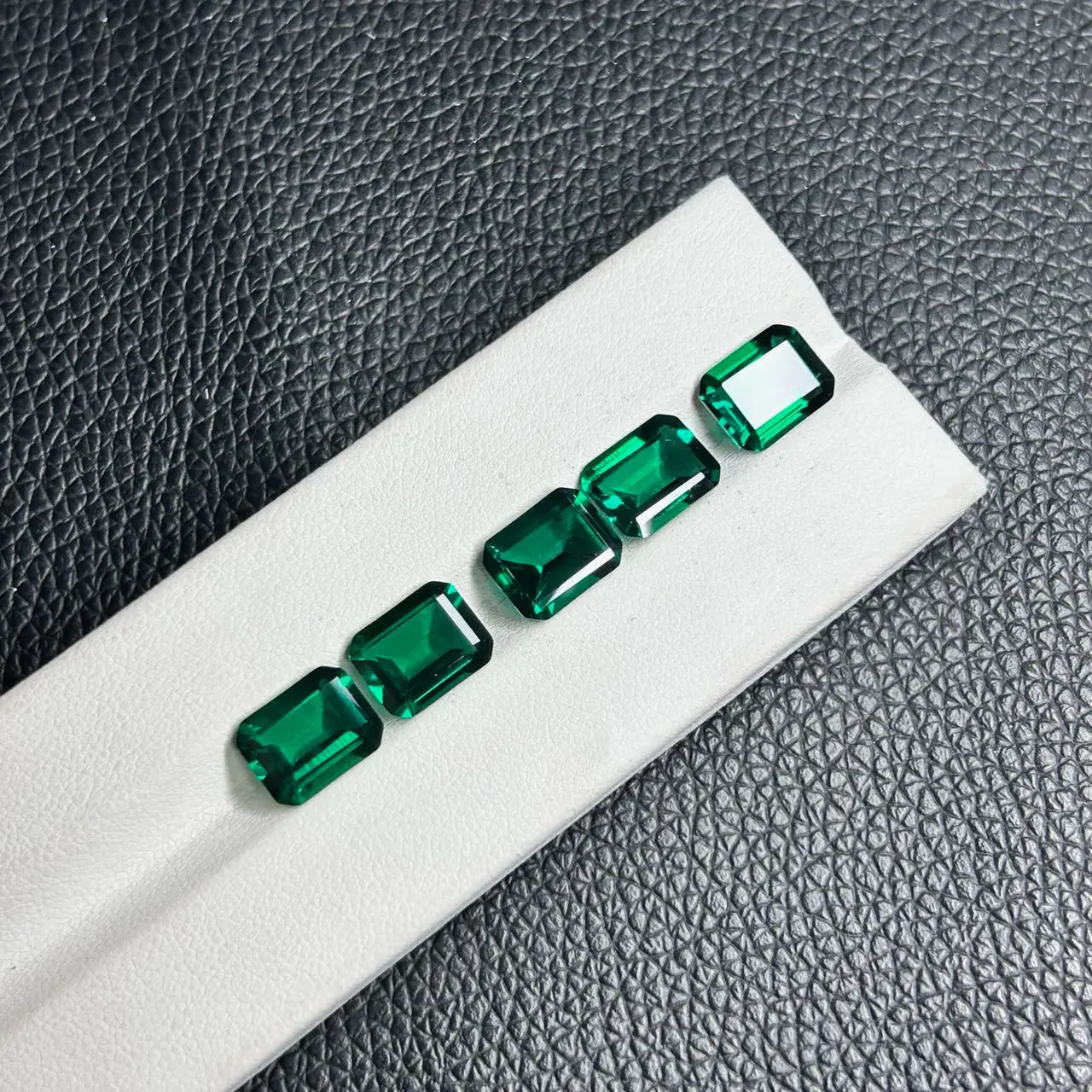 Прямоугольный лабораторный Темно-Зеленый Изумрудный гидротермальный