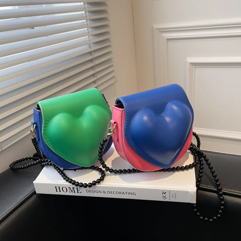 

Mini Lovely Heart Shape Purses for Ladies and Girls Pearl Chain Handbags Fashion Women Single Shoulder Bag