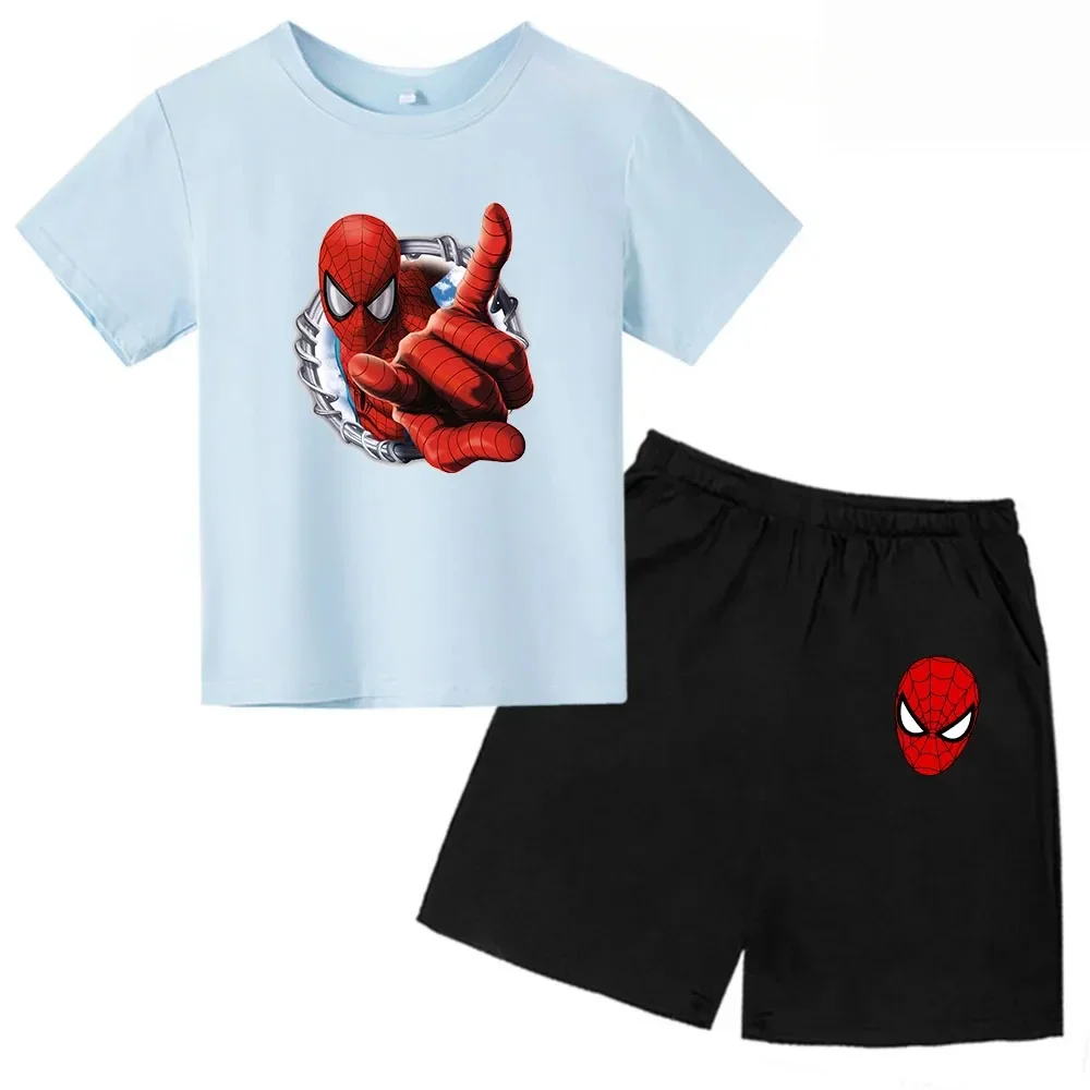 Футболка и шорты с принтом из мультфильма мстители