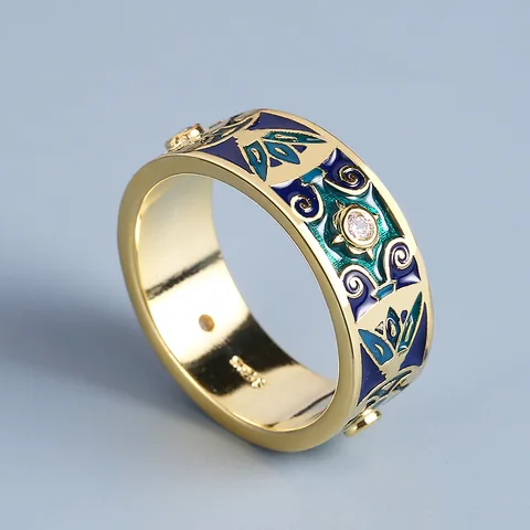 Женское кольцо ручной работы из 18-каратного золота с эмалью и разноцветным капающим клеем