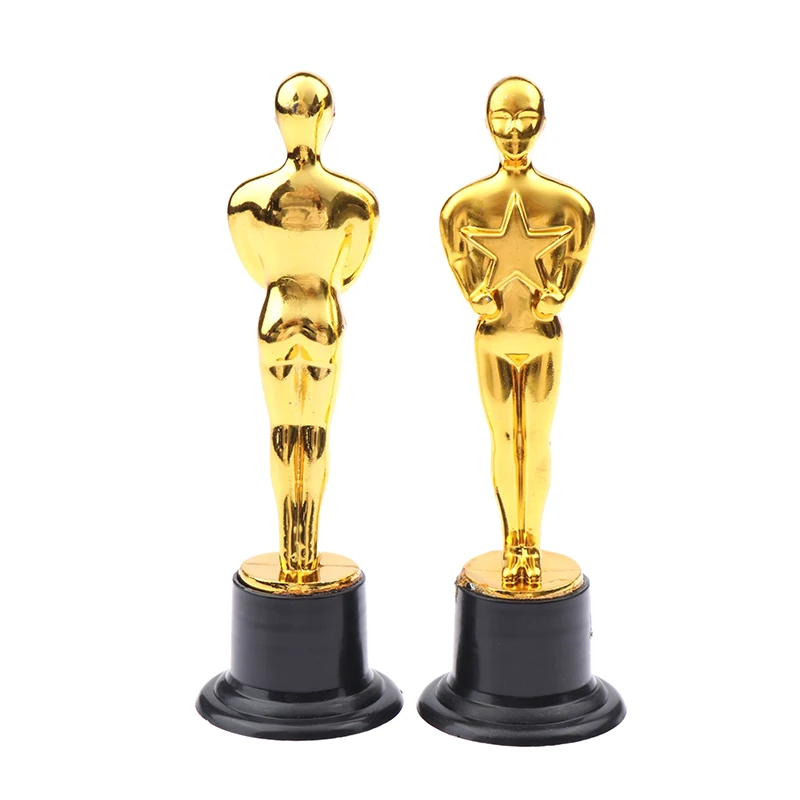 Маленькая золотистая Детская награда за конкурент статуэтки для домашнего