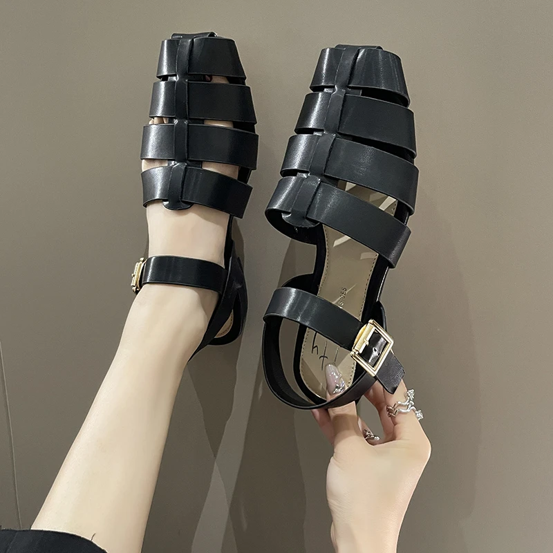 

Женские босоножки; Новинка 2022 года; Сандалии-гладиаторы с квадратным носком и пряжкой; Модные летние вечерние женские повседневные сандали...