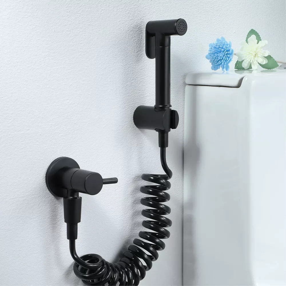 

Handheld Toilet Bidet Sprayer Bathroom Black Wall Mounted Hygienic Shower Bidet Sprayer for Toilet Bidet Shower Brass