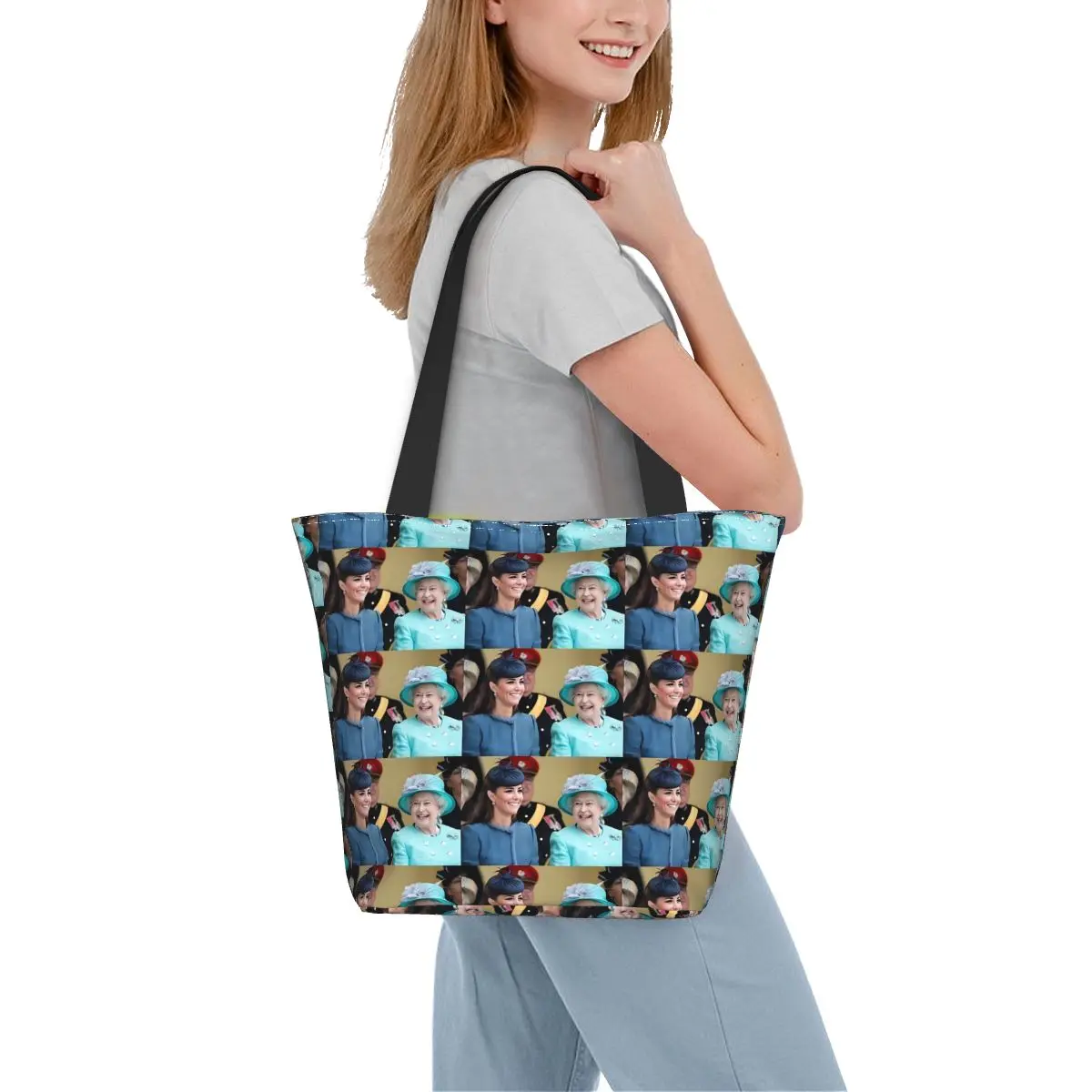 

Сумка-шоппер женская из ткани с принтом