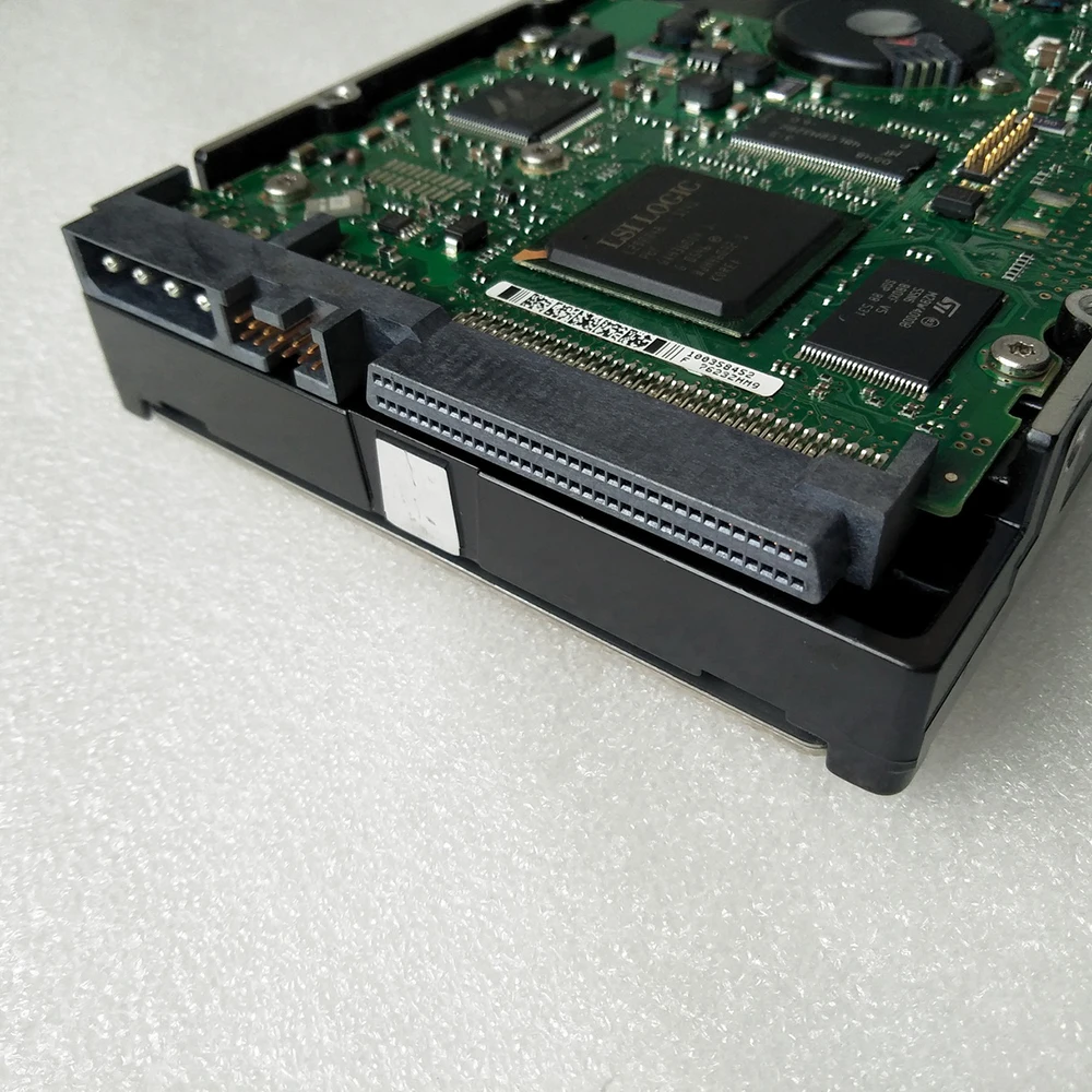 36 ГБ для настольного жесткого диска Seagate Server ST 336754 LW 0FC956 15K 36G 68-контактный SCSI