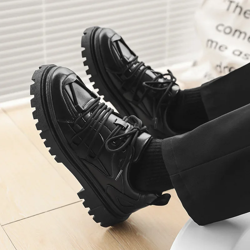 Модные повседневные мужские туфли с низким берцем и толстой подошвой Новое