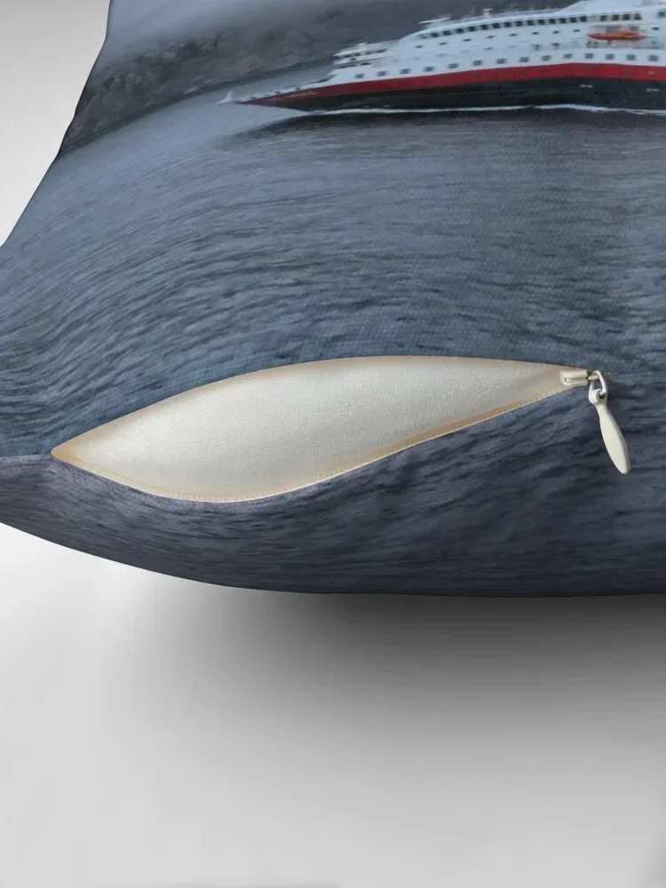 Декоративная подушка MS Kong Harald