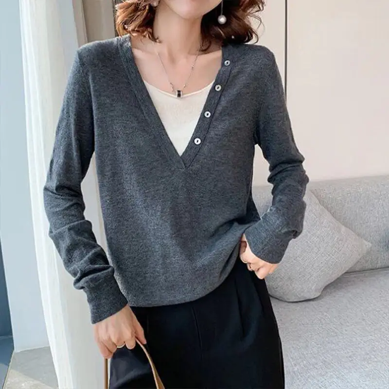 

Women's Clothing 2022 Autumn New Simplicity V-Neck Loose Fake Two Pieces Pullovers Sweaters Spliced Thin Jumpers Knitted Button